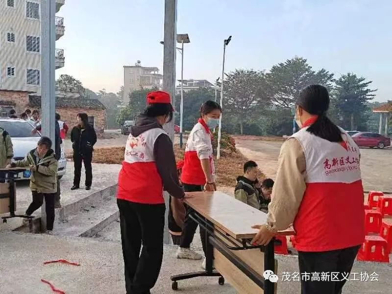 帮扶困难户、爱心暖人心-9.jpg