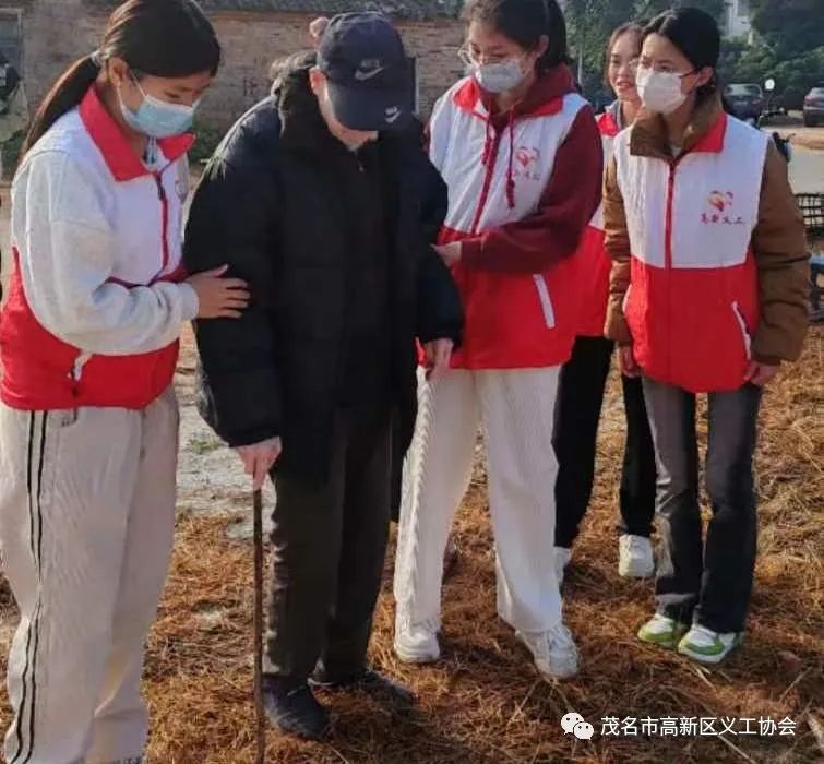 帮扶困难户、爱心暖人心-26.jpg