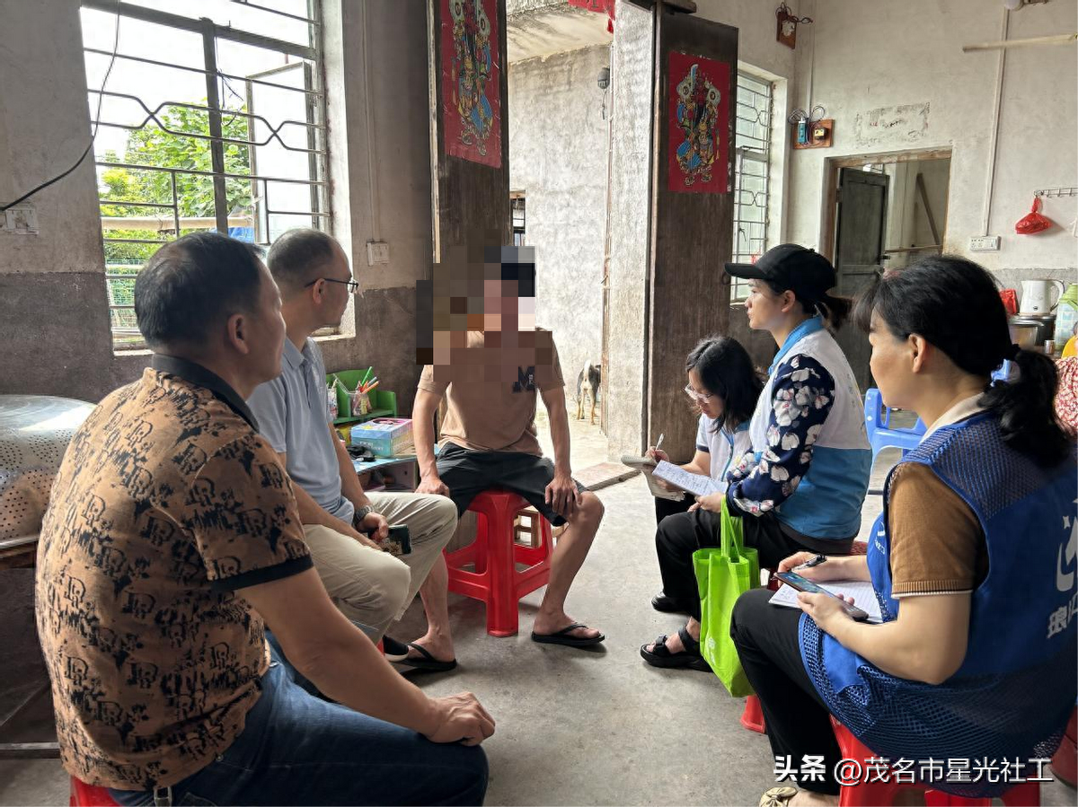 平安关爱走访吸毒人员-1.jpg