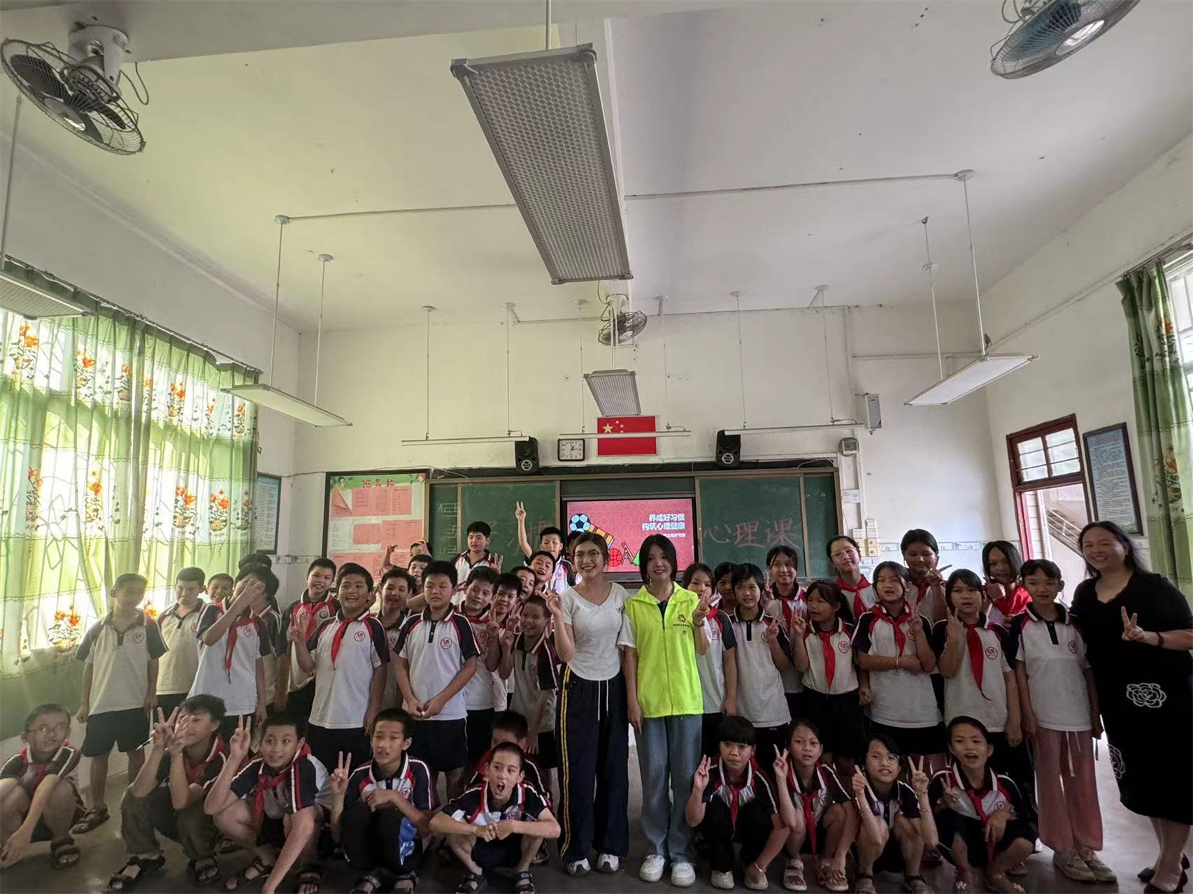 送课下乡，公益助学-8.jpg