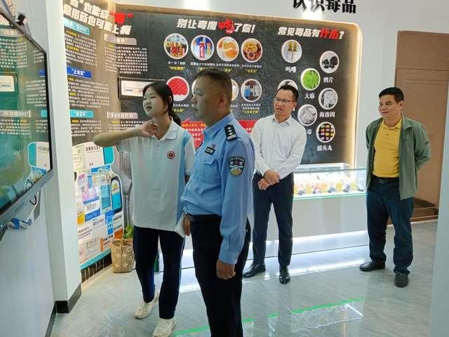 开展禁毒宣传，守护校园净土-2.jpg