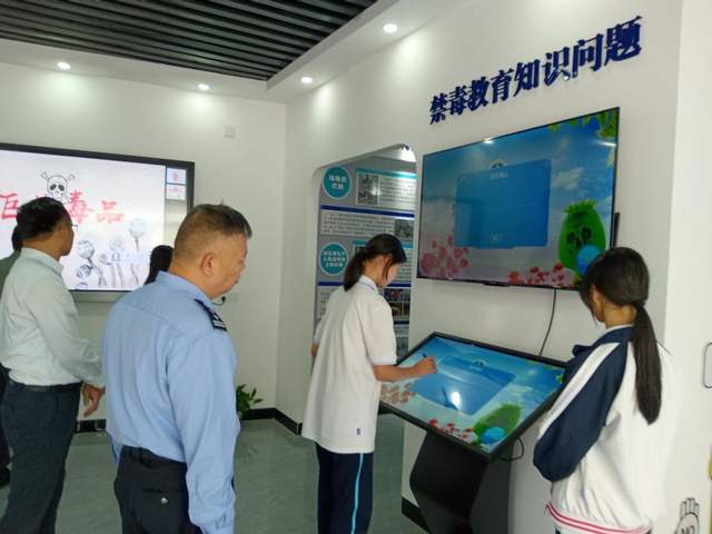 开展禁毒宣传，守护校园净土-6.jpg