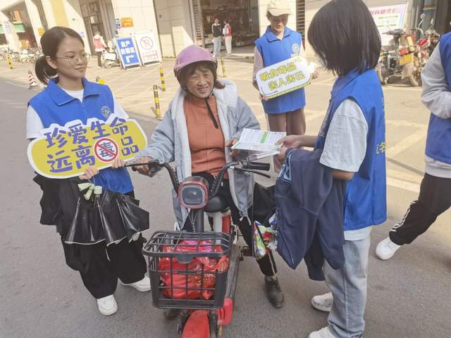 禁毒宣传入乡，守护农村“无毒”净土-4.jpg