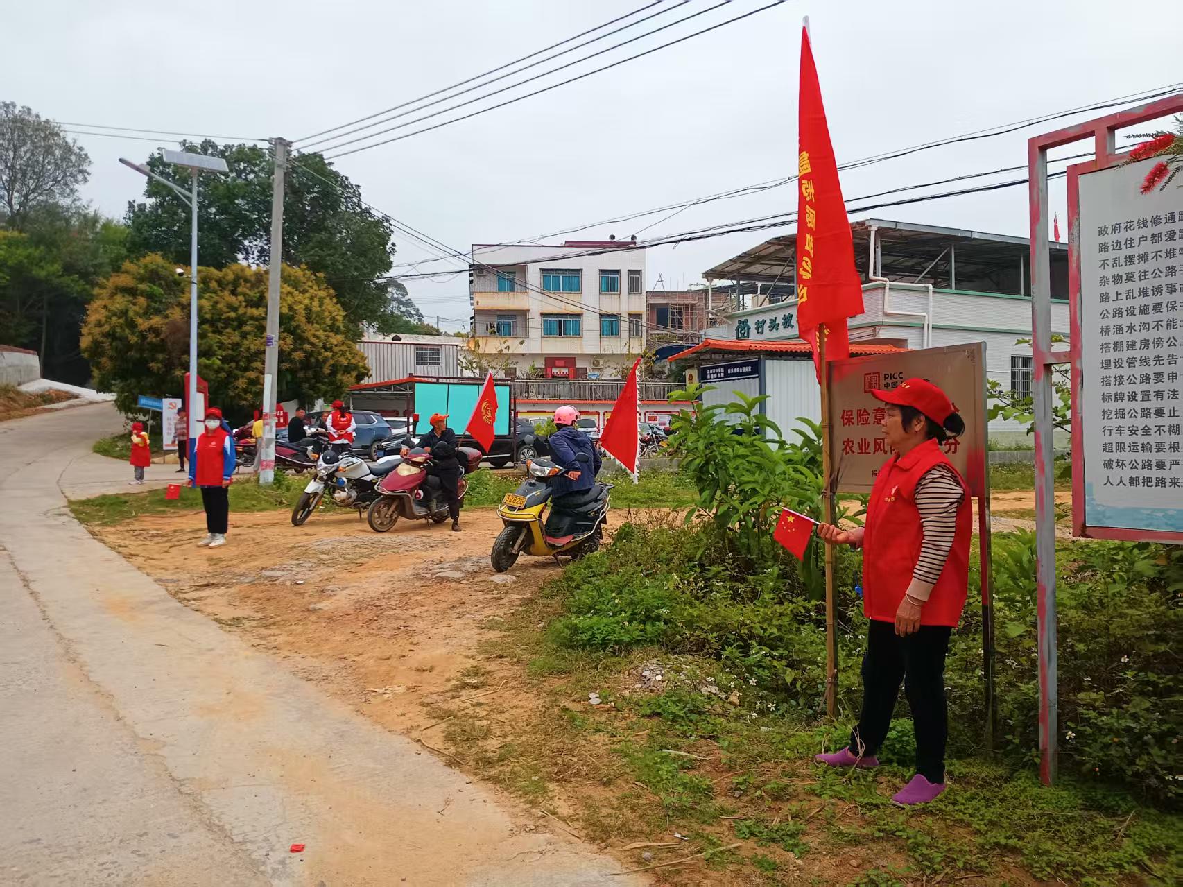 高州市巾帼志愿者协会南塘镇巾帼志愿队倾力护航，李氏宗祠千人祭祖活动圆满举行-2.jpg
