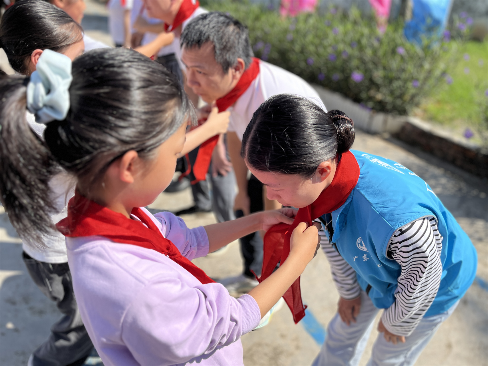 童心筑梦 志愿同行——高州市巾帼志愿者协会宣传部六一关爱儿童活动暖人心-12.jpg