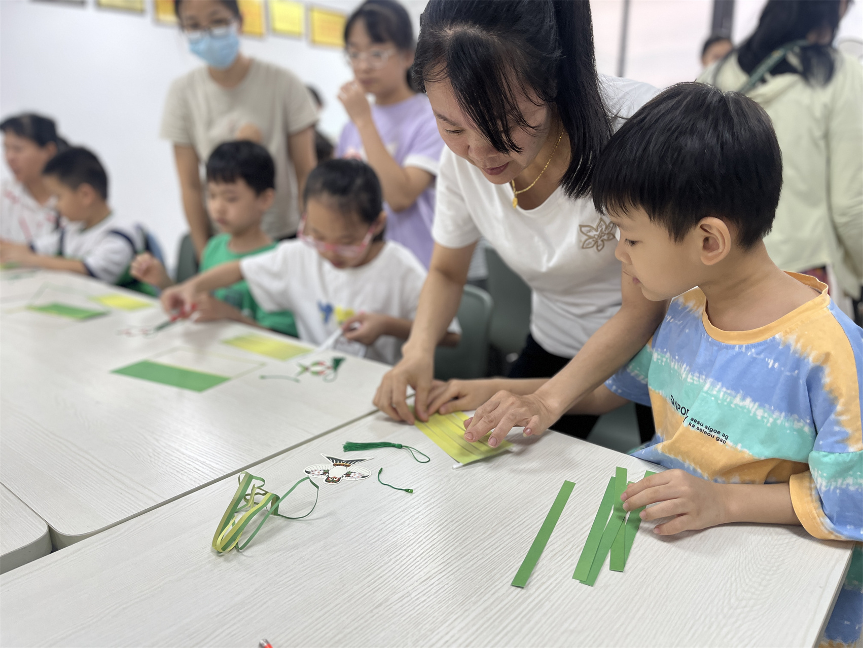 “粽香传情·文明润心”——高州市2025年端午节家庭文明建设活动成功举办-5.jpg