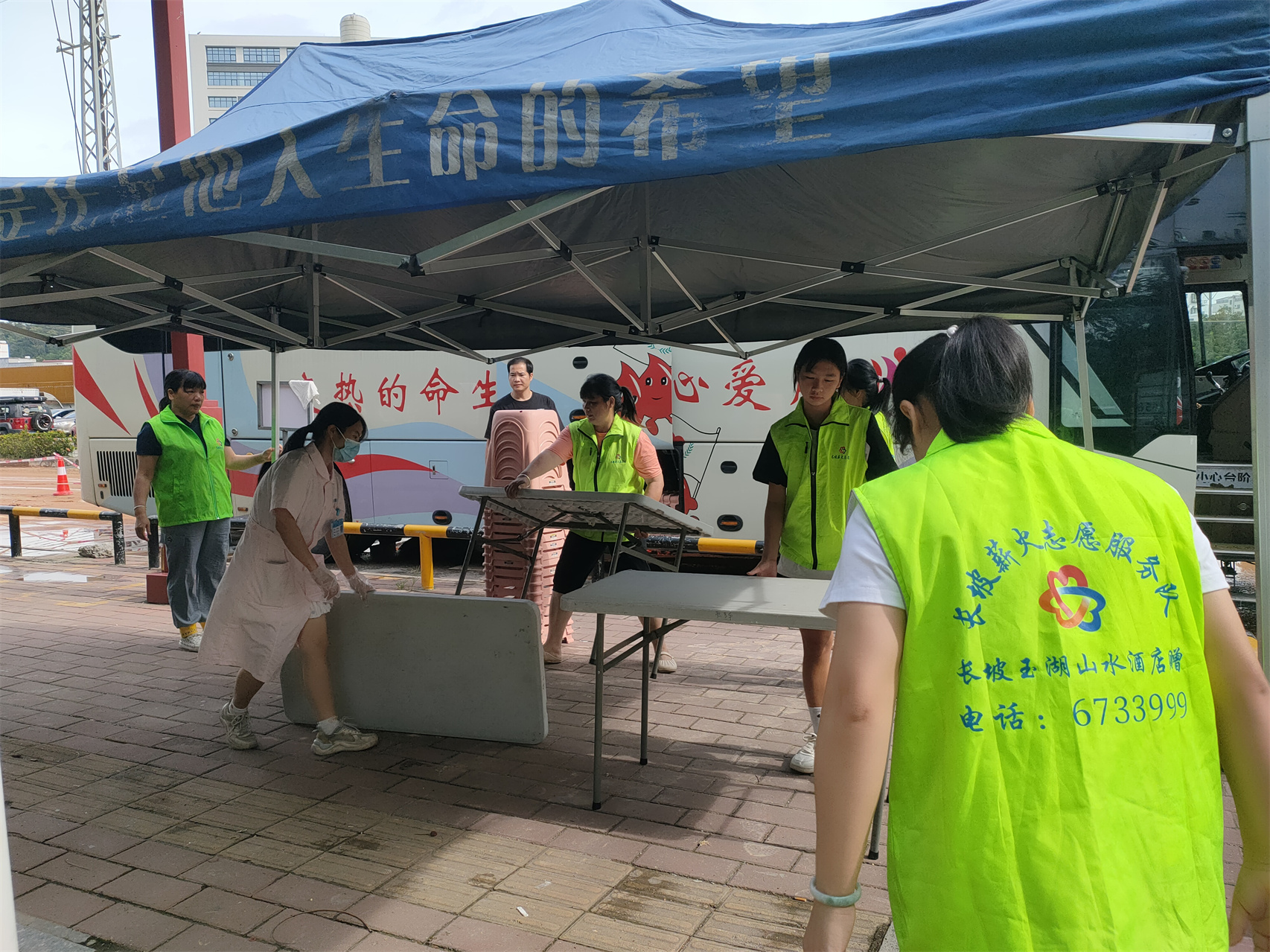 长坡镇薪火志愿服务队协助开展无偿献血活动-3.jpg