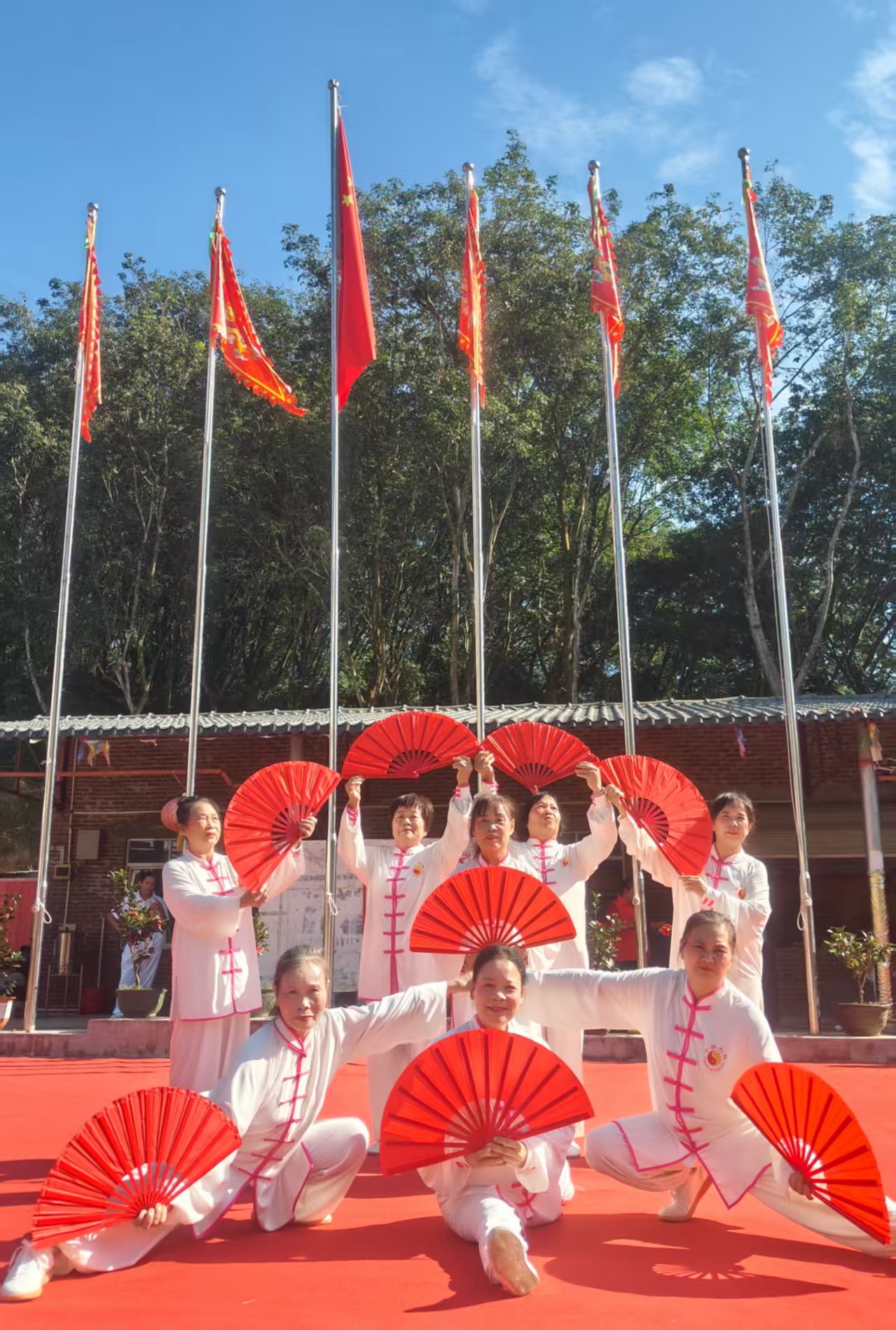 巾帼志愿暖人心 护航华光祈福会 —南塘巾帼志愿服务总队助力华光诞活动圆满举行-6.jpg