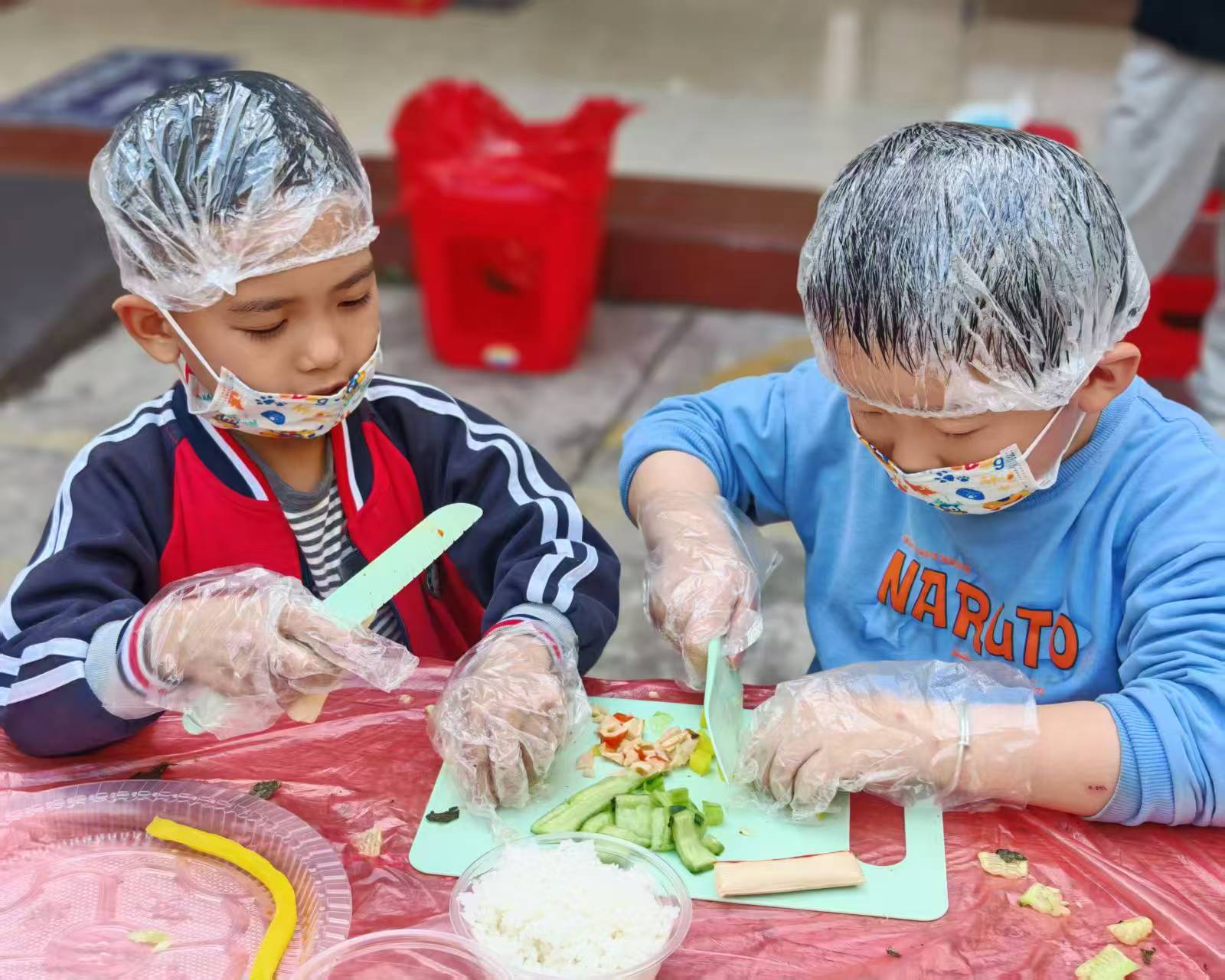 趣玩寒假 乐享成长——高州市巾帼志愿者协会开展寒假公益关爱活动-12.jpg