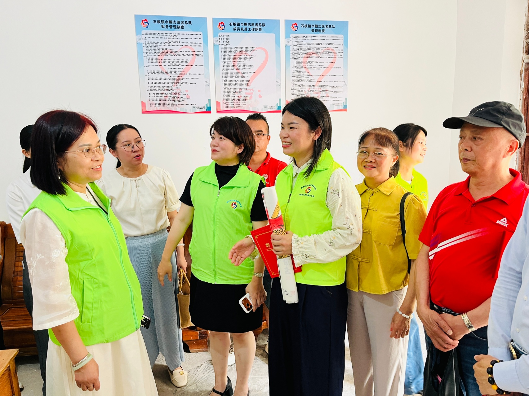 凝聚巾帼力量 谱写服务新篇——高州市石板镇巾帼志愿服务总队成立暨揭牌仪式圆满举行-18.jpg