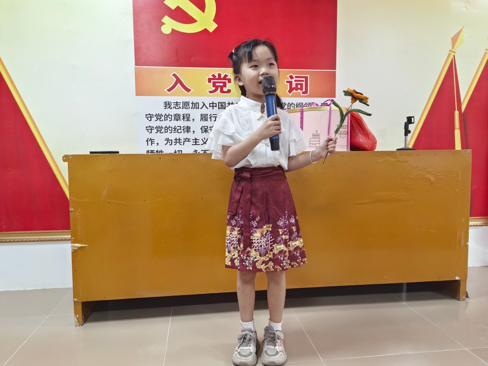 感恩母亲节 温情伴成长——高州市石板镇巾帼志愿队成功举办母亲节亲子主题活动-6.jpg