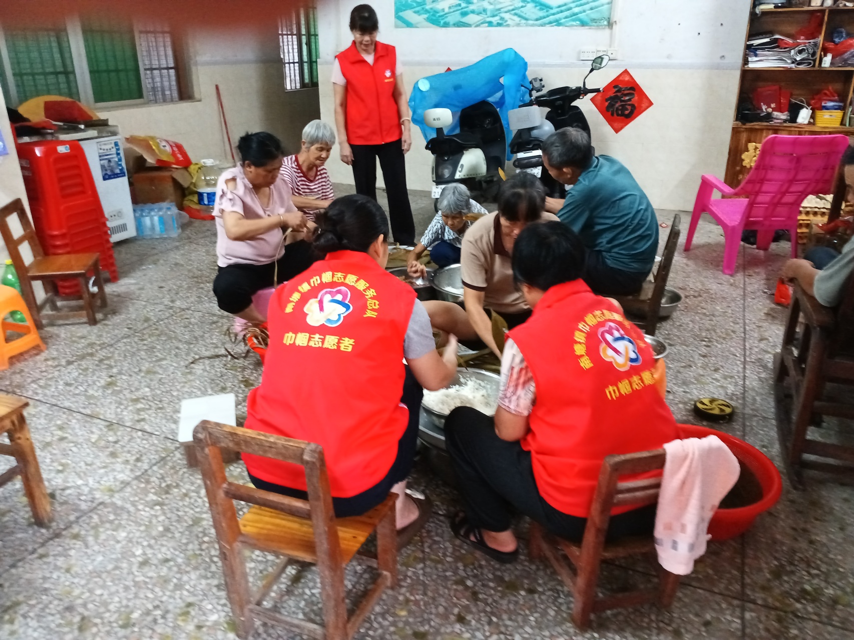 端午送温情 慰问暖夕阳--南塘镇开展端午慰问困境老人活动-5.jpg