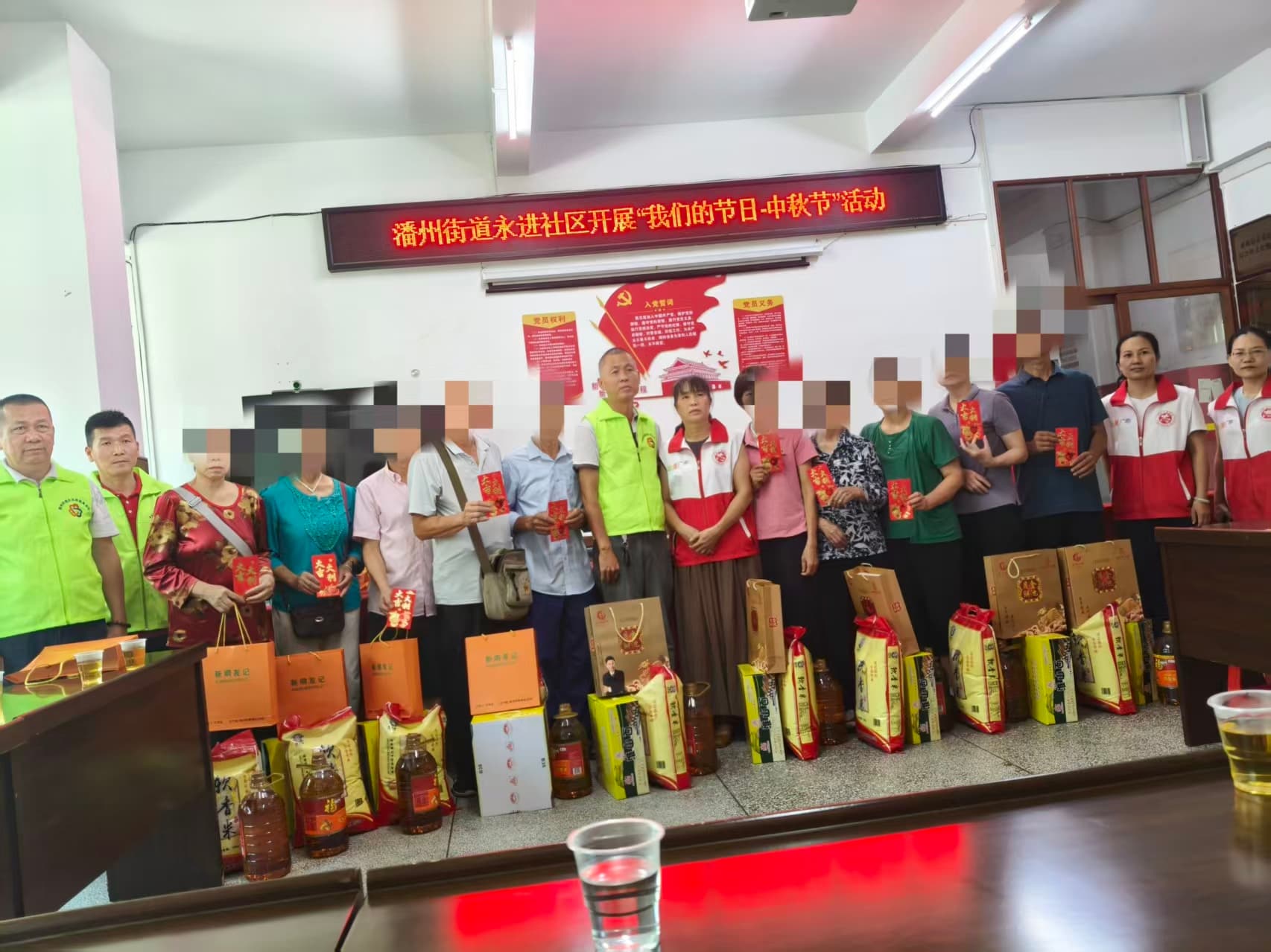 情暖中秋 巾帼同行｜潘州街道巾帼志愿总队开展中秋节前慰问活动-3.jpg