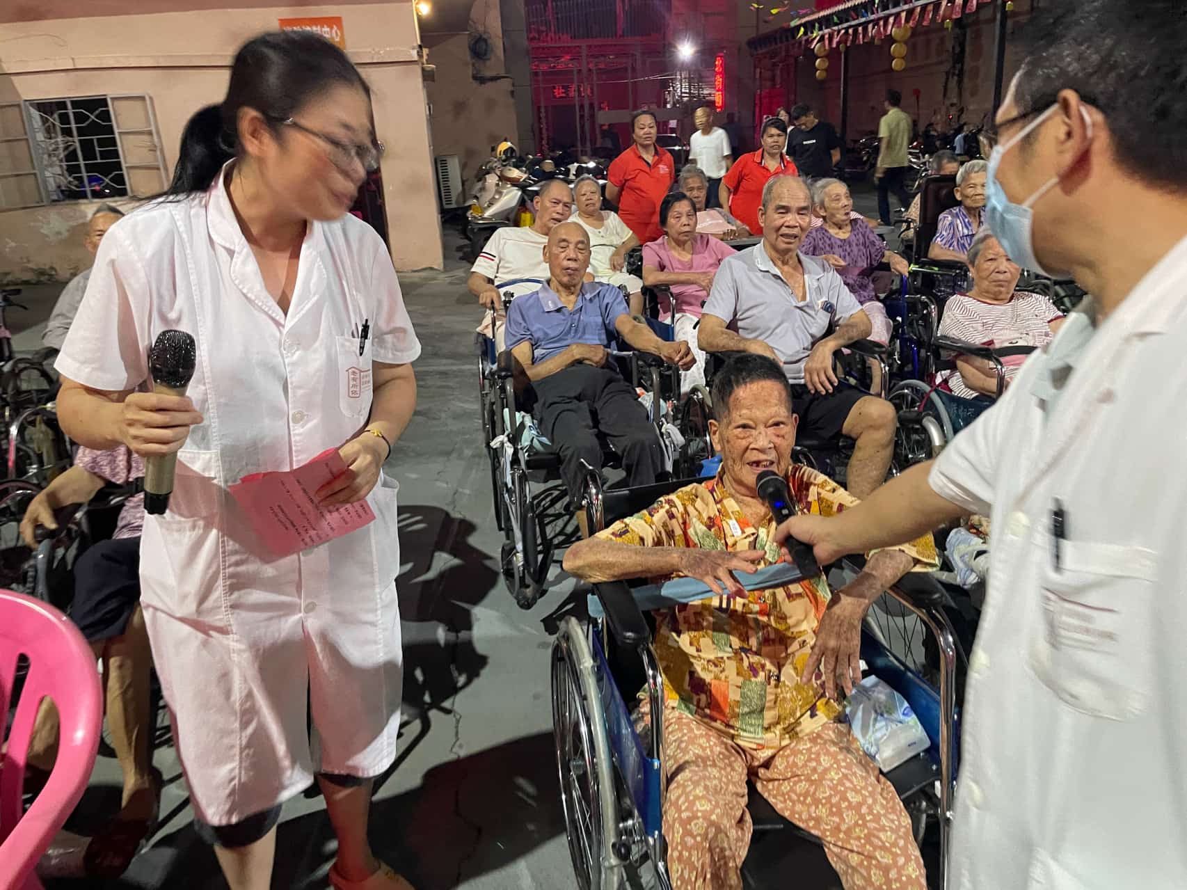 月满中秋•情暖颐养｜巾帼志愿者携手北街颐养院共庆双节-12.jpg